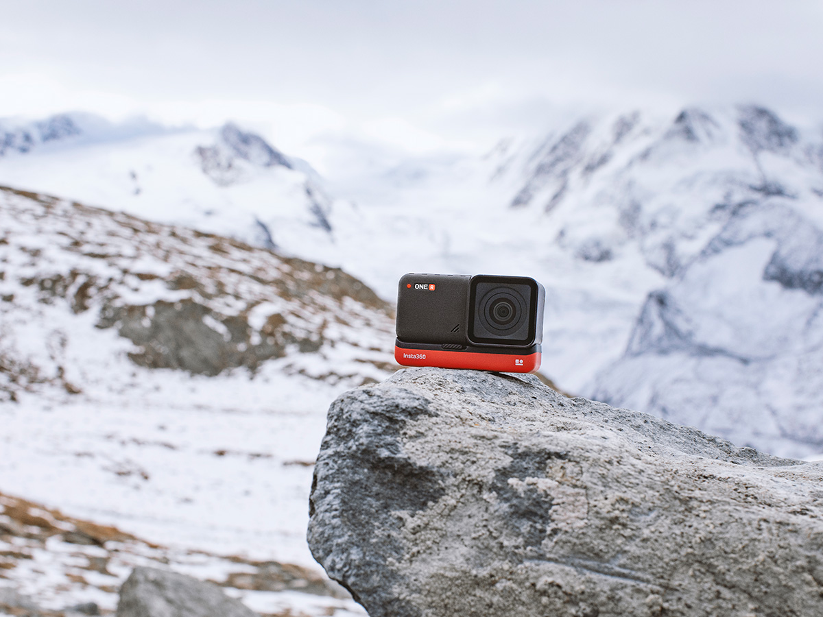 L'action cam adattiva Insta360 ONE R sbarca in Italia a partire da 339,99 euro