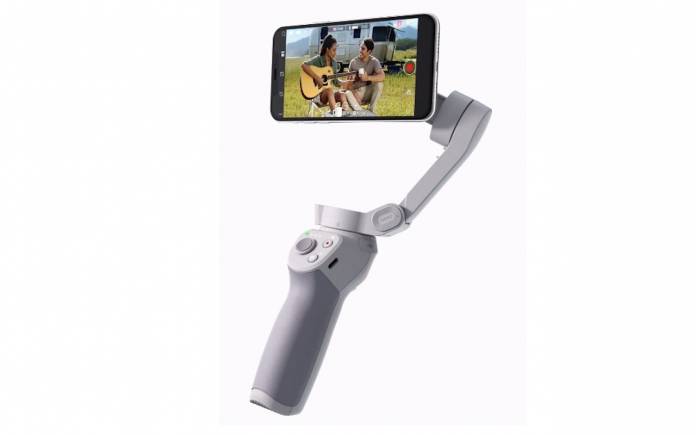 DJI lancia il gimbal OM 4 con aggancio magnetico e design pieghevole 1