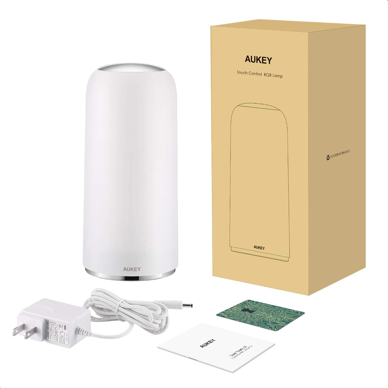 Questa lampada da tavolo Aukey è ricca di funzioni e crea magnifiche atmosfere: l'abbiamo provata 2