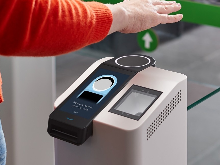 Amazon introduce Amazon One, per pagare col palmo nei propri negozi fisici