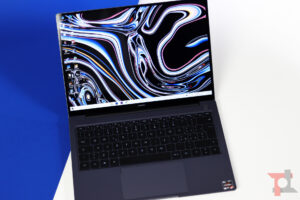 Il Matebook 14 AMD Ryzen 7 di Huawei torna su Amazon ed è in offerta 2