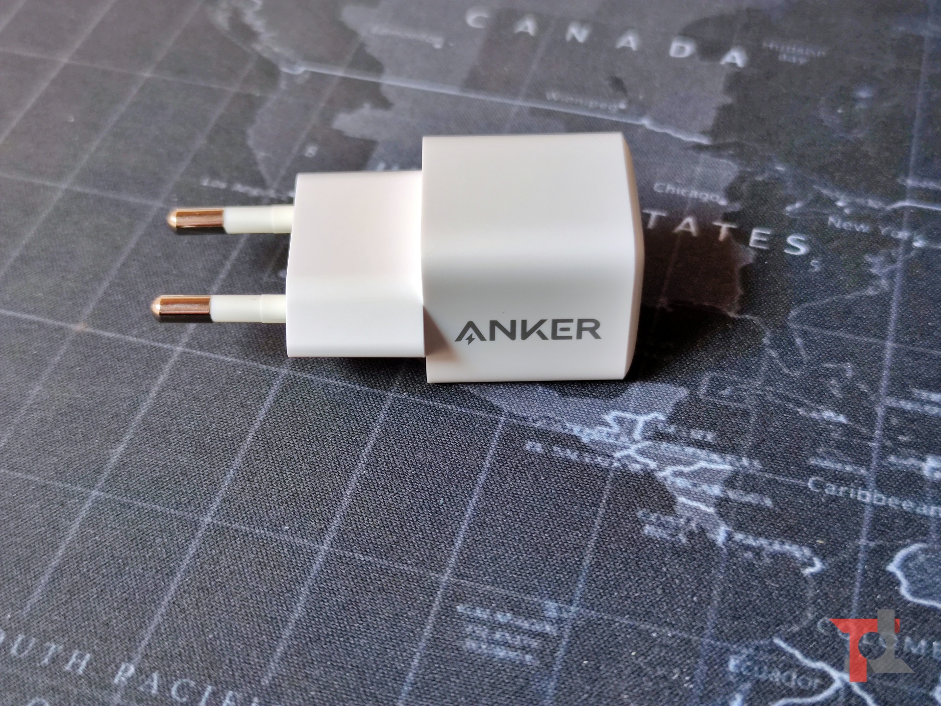ANKER PowerPort III Nano è il caricabatterie perfetto per i nuovi iPhone ma non solo 1