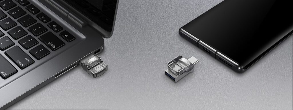 Lexar lancia le chiavette USB JumpDrive D30c e D35c con doppi connettori 12