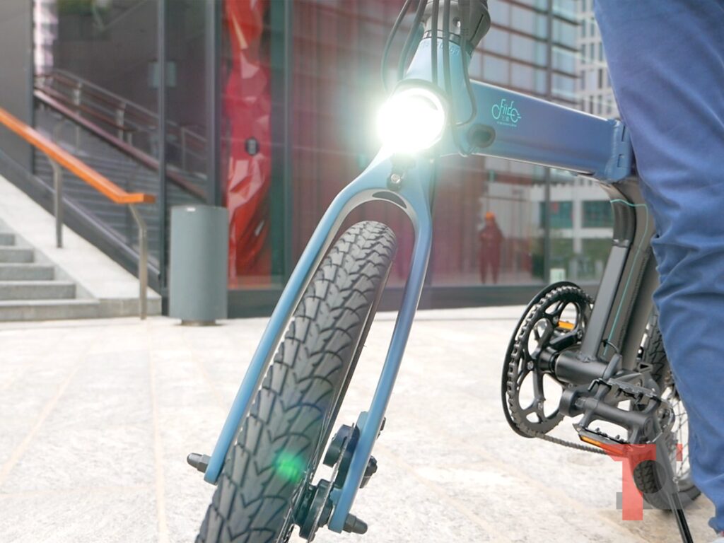 Recensione bici elettrica pieghevole Fiido D11