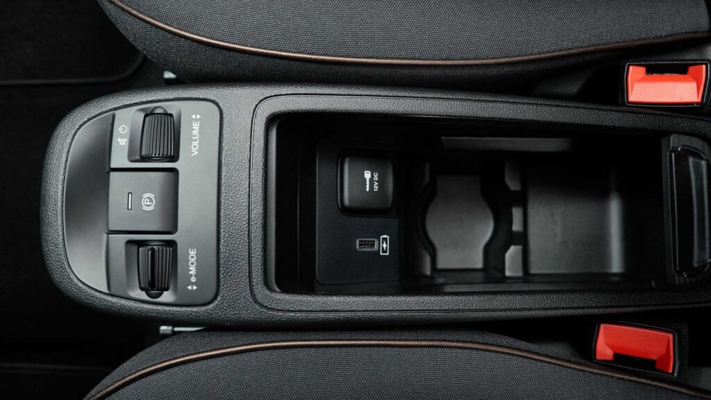 Nuova Fiat 500 elettrica: ecco modelli, allestimenti e prezzi 21