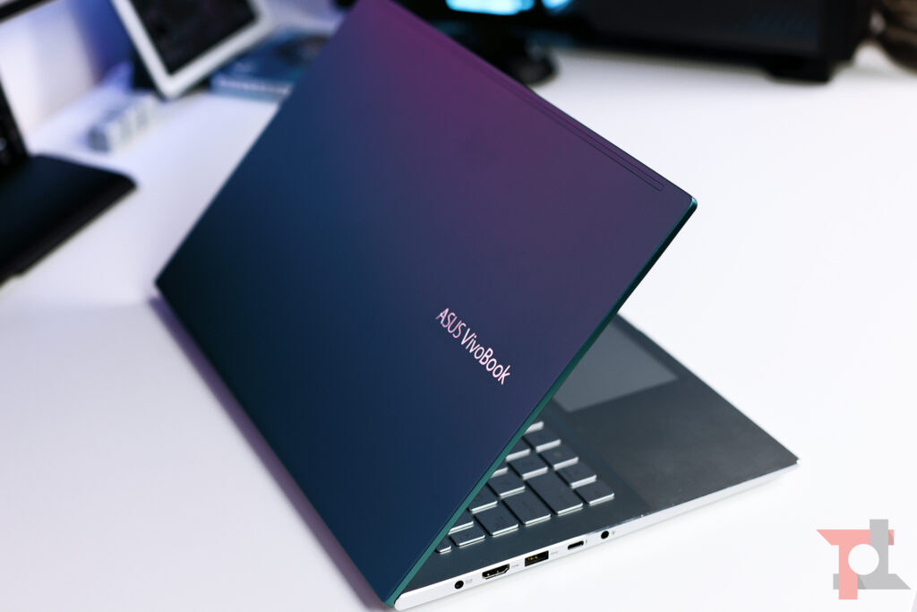 ASUS alleggerisce il rientro a scuola con le offerte Back to School sui notebook 1