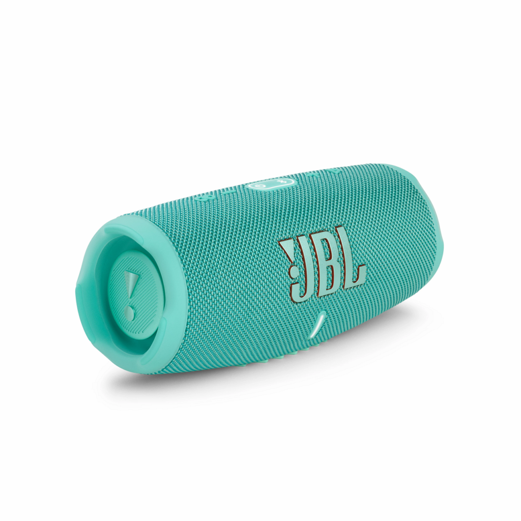 JBL Charge 5 è disponibile in Italia: impermeabile, powerbank integrato e altre caratteristiche 2
