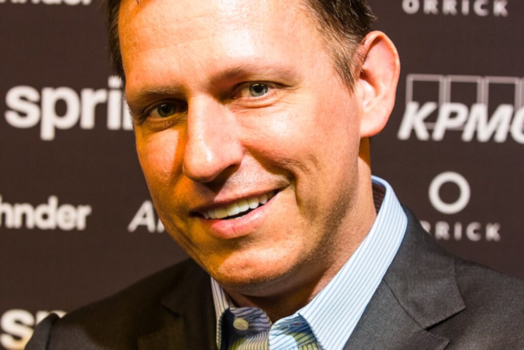 Peter Thiel critiche Apple Cina