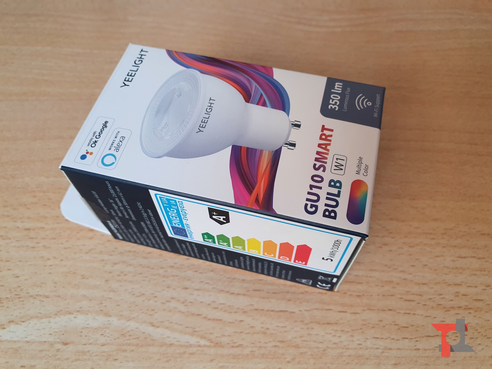 Yeelight lancia una nuova lampadina smart con attacco GU10: ecco come va