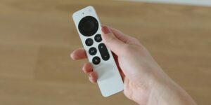 Apple potrebbe integrare il Touch ID nel telecomando della Apple TV 1
