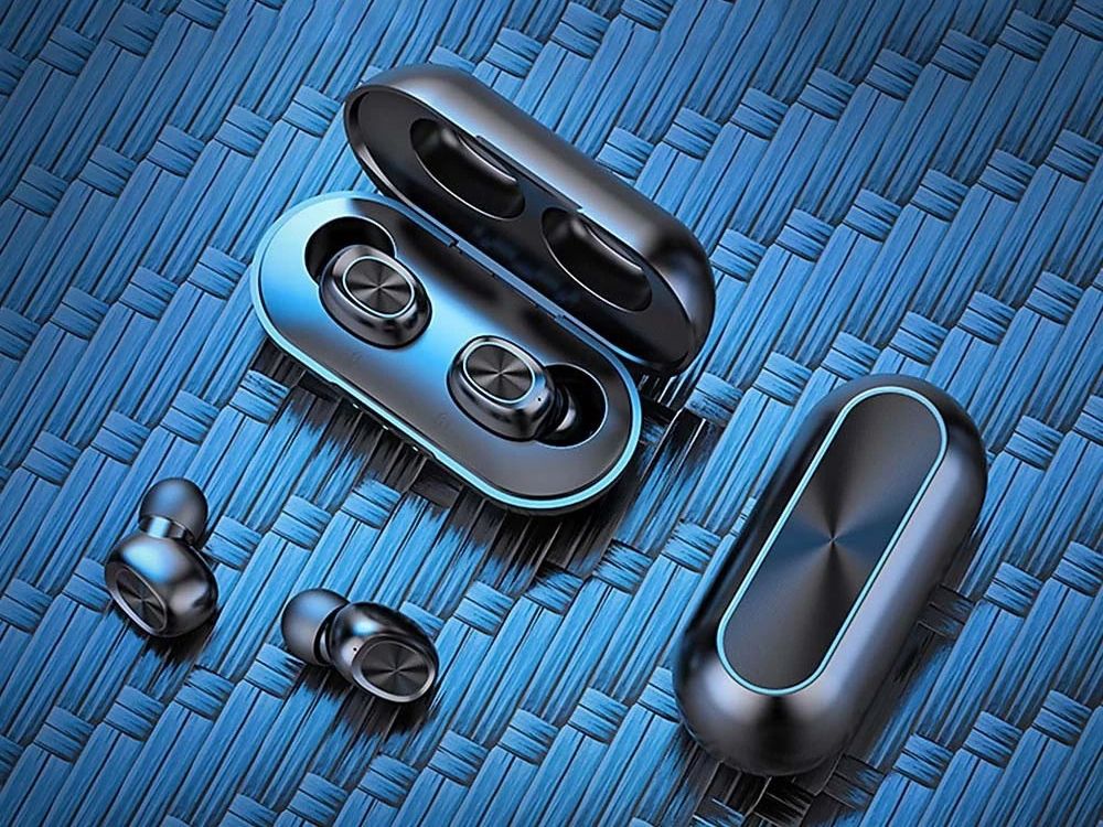 Queste cuffie true wireless resistono all'acqua e hanno controlli touch evoluti