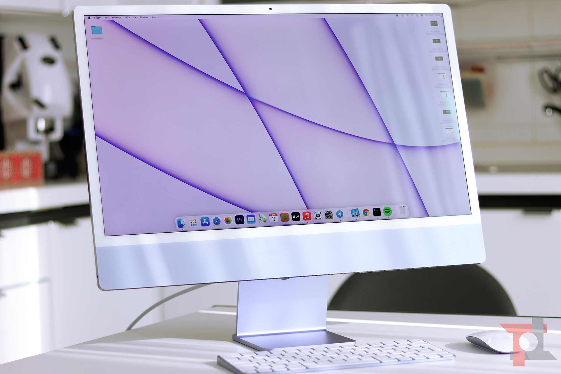Apple iMac 24" M1 design