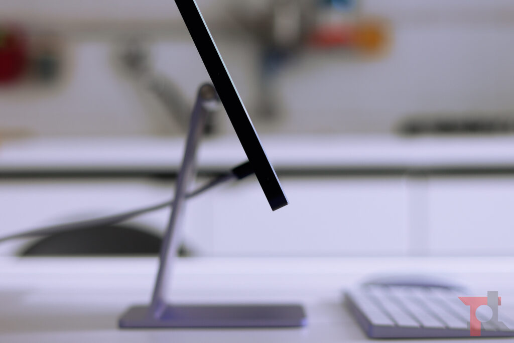 Apple iMac 24" M1 profilo