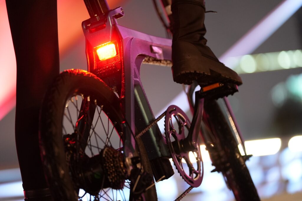 Fiido X, presto su Indiegogo, ridefinisce l'estetica delle bici elettriche 3