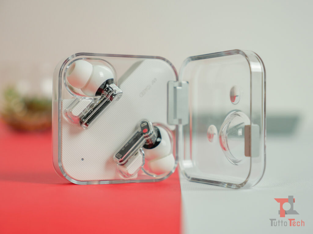 Prime immagini delle Nothing ear (2): nel segno della continuità 5