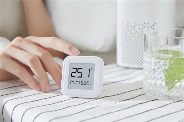 Xiaomi lancia un nuovo termometro e un particolare purificatore d'aria 4