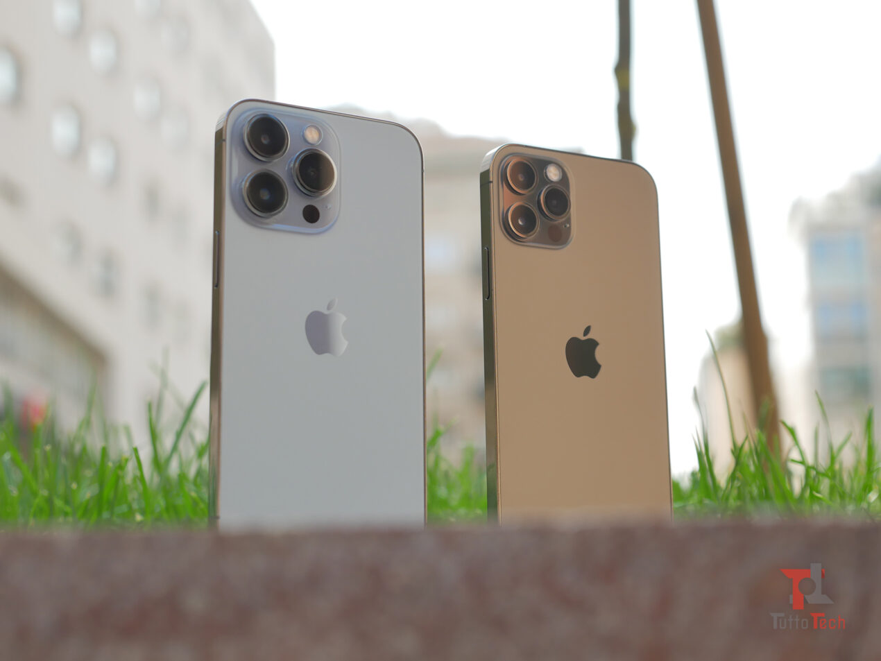 Dove comprare gli iPhone al minimo storico: le offerte migliori di Dicembre