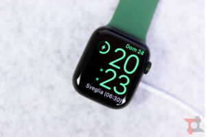 apple watch series 7 batteria