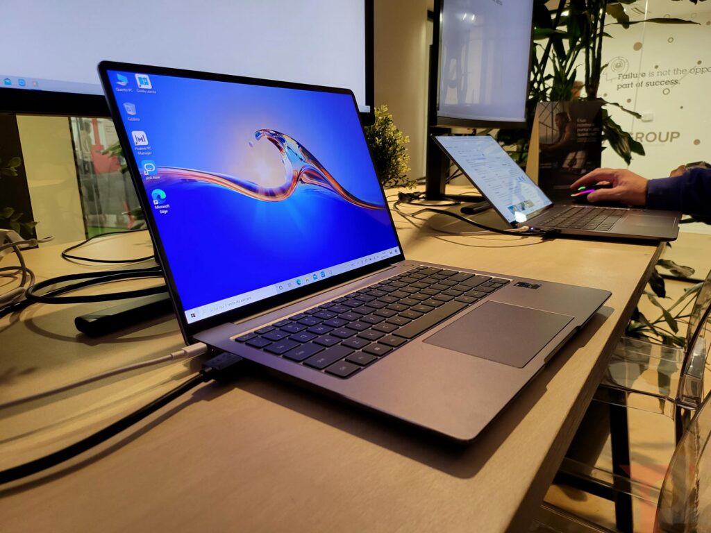 huawei matebook 14s italia