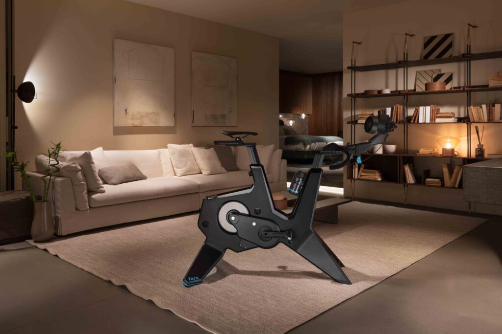 Allenarsi in casa come sulla strada: Garmin Tacx NEO Bike Smart e Tacx Neo 2T Smart 7