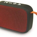 Compatto ma completo questo speaker Bluetooth con lettore MP3 in offerta su Amazon 1