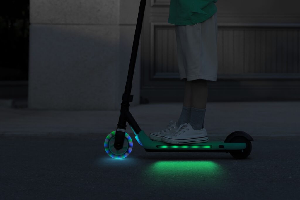 Segway presenta i monopattini elettrici ZING A6, C8, C10 e C20 pensati per i più giovani 5