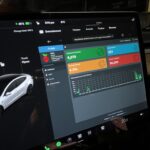 Apple CarPlay in moto su una Tesla? Possibile ma non alla portata di tutti 3