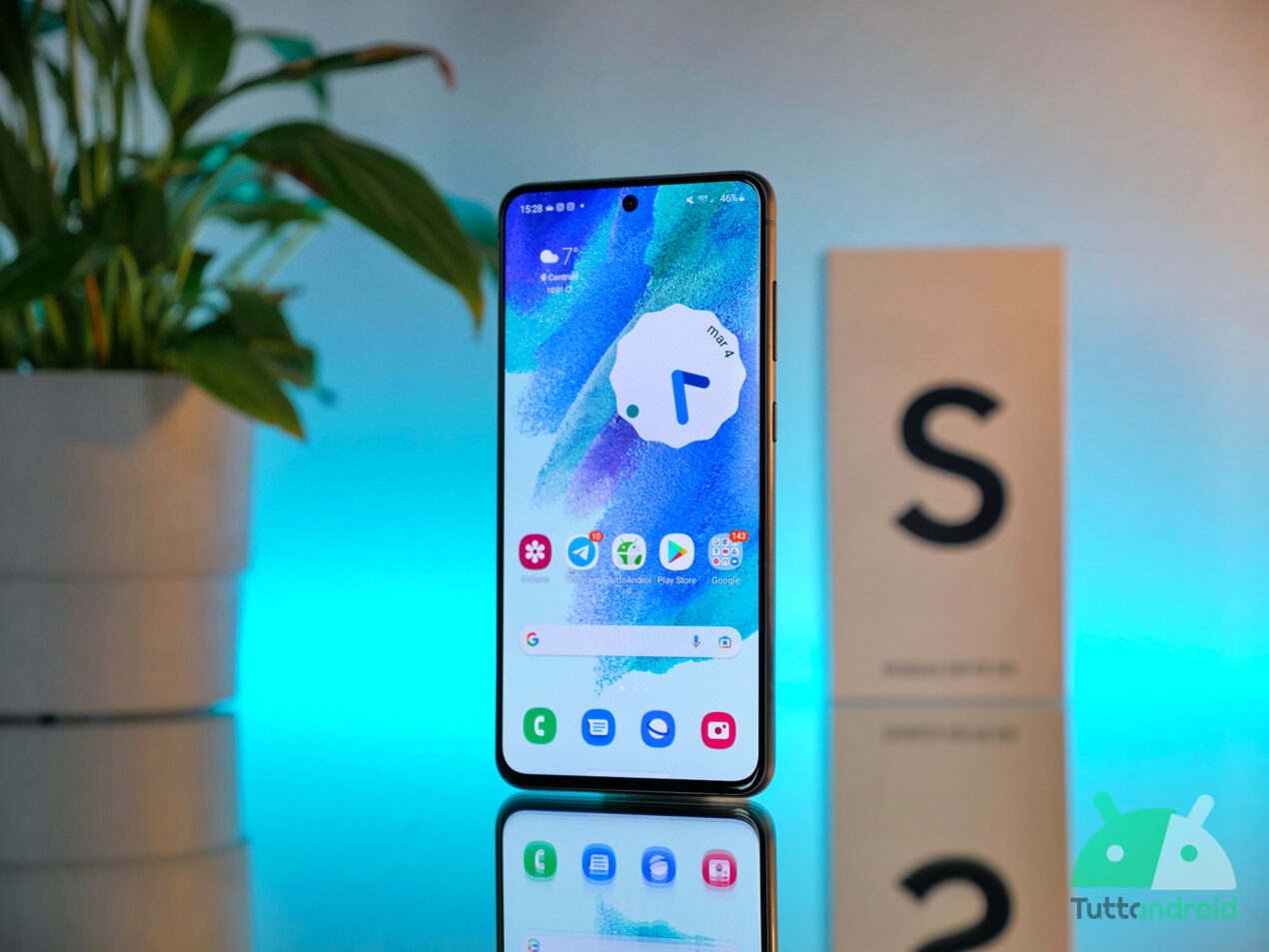 Samsung Galaxy S21 FE continua a scendere: in offerta a un prezzo esplosivo su Amazon