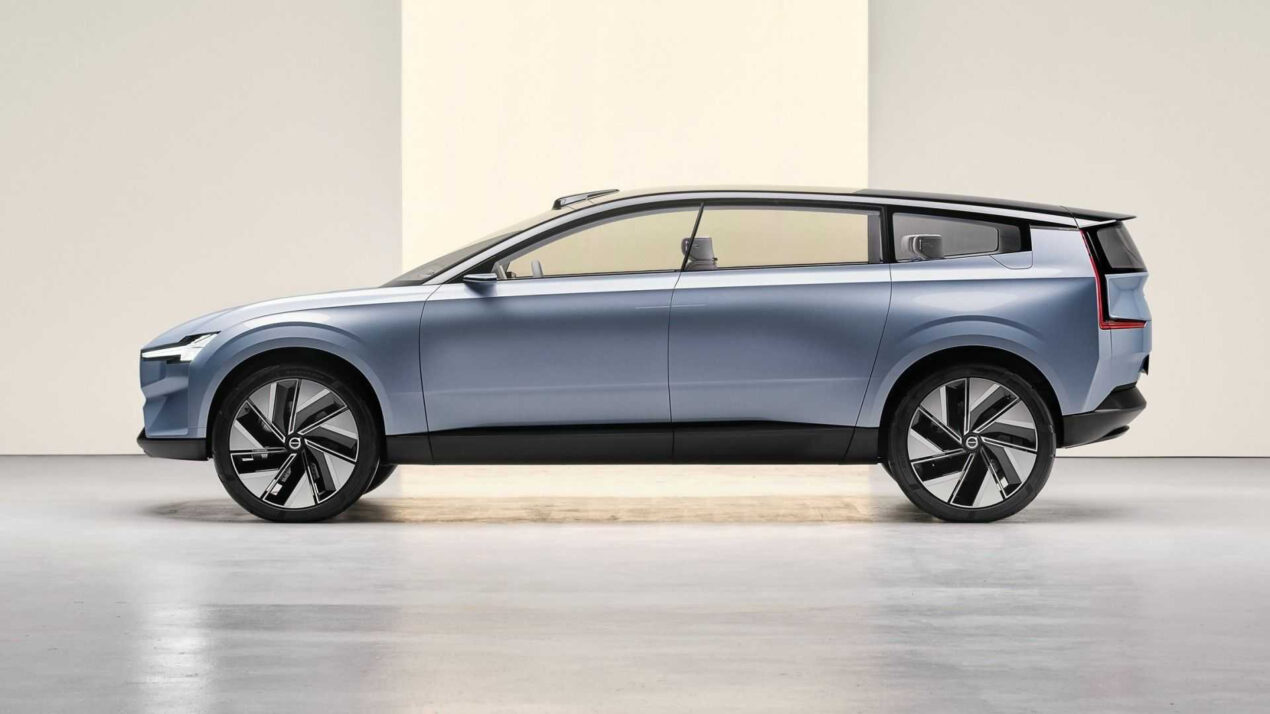 Il nuovo SUV elettrico di Volvo promette una guida autonoma senza supervisione