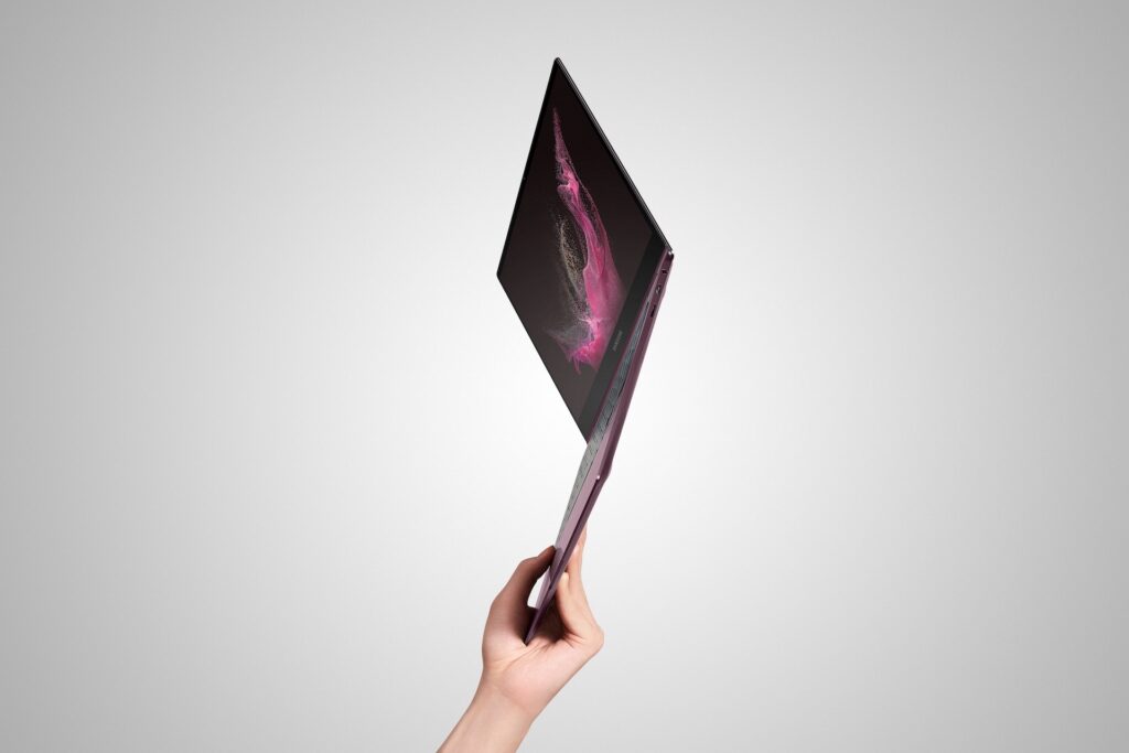 Samsung Galaxy Book2 Pro e Book2 Pro 360 ufficiali: ultra-portatili da 1089 euro 6