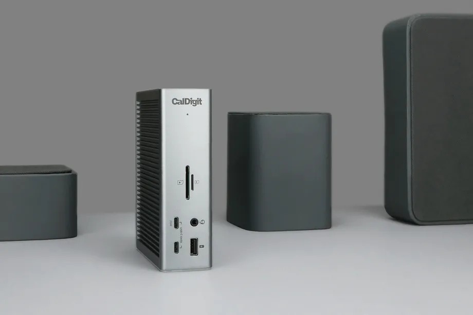caldigit-TS4_Thunderbolt_4_Dock