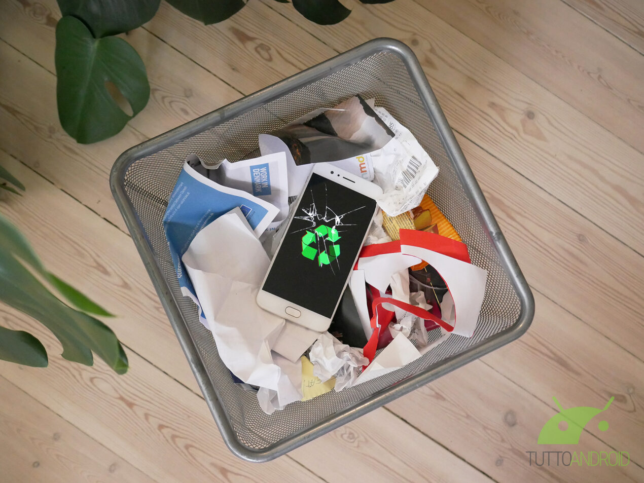 Un robot con intelligenza artificiale si occuperà di smontare vecchi smartphone