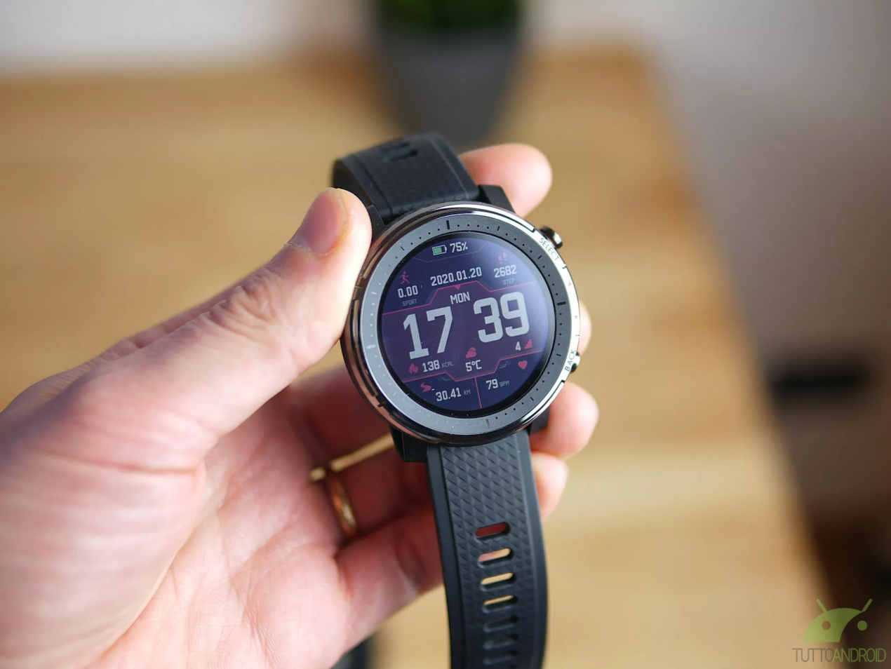 Oltre il 50% di sconto per Amazfit Stratos 3 grazie a questa offerta di Amazon