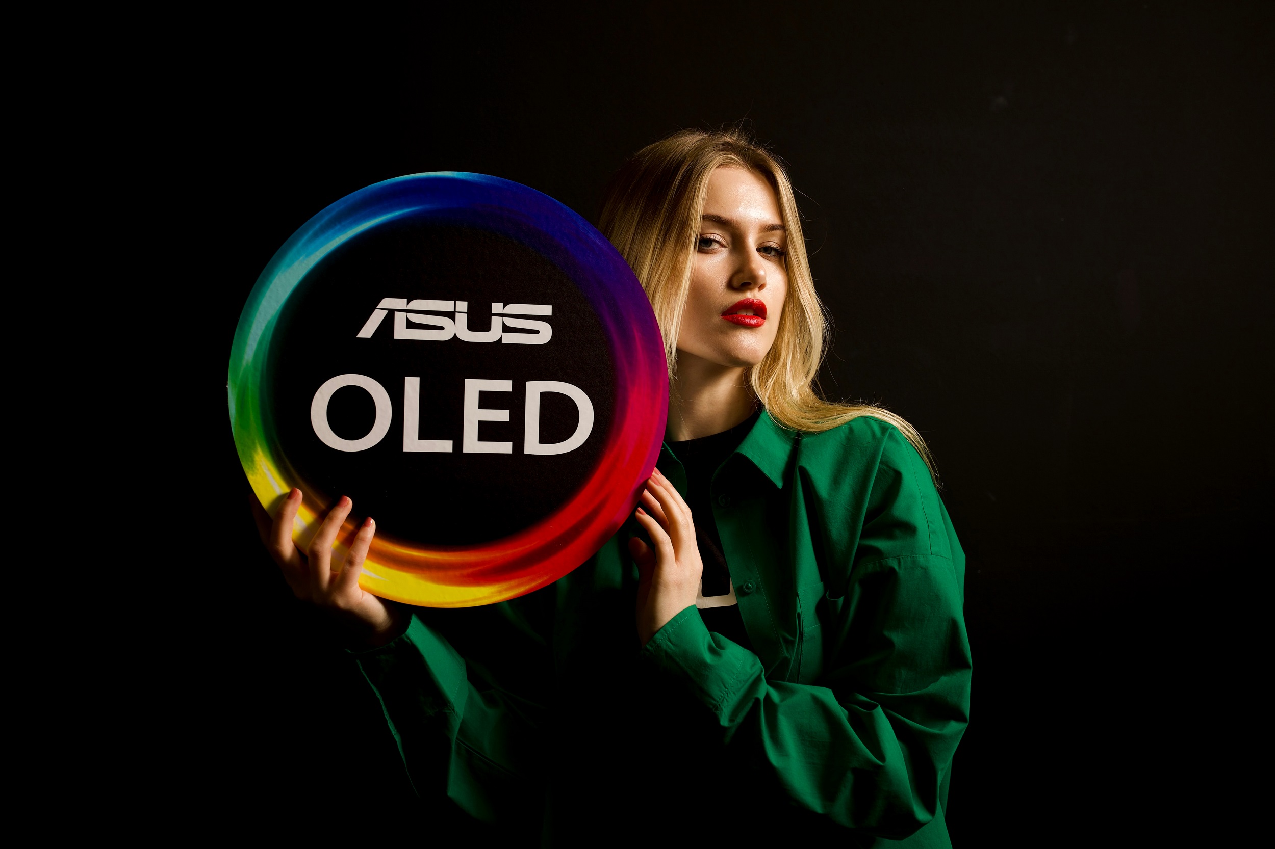 ASUS notebook OLED