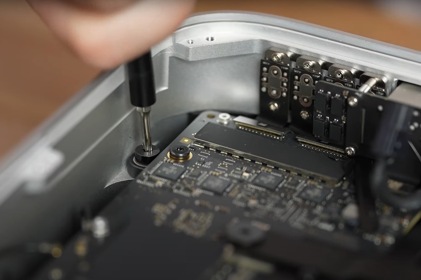 Apple Mac Studio teardown