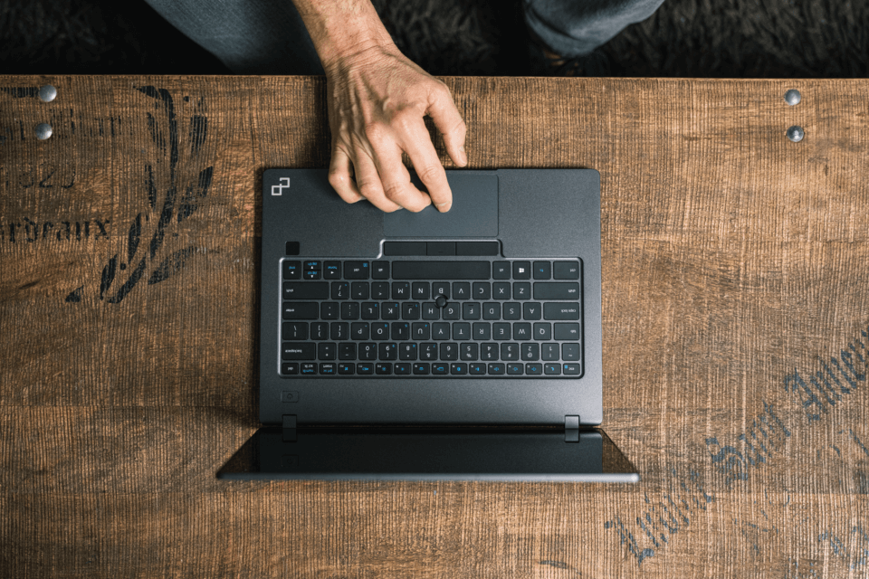 PrimeBook Circular è un notebook modulare e aggiornabile pensato per durare