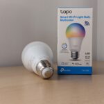 Lampadina, striscia LED e presa intelligente: tre TP-Link per la smart home 4