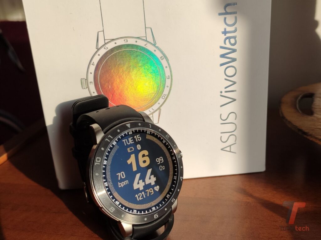 La recensione di ASUS VivoWatch 5