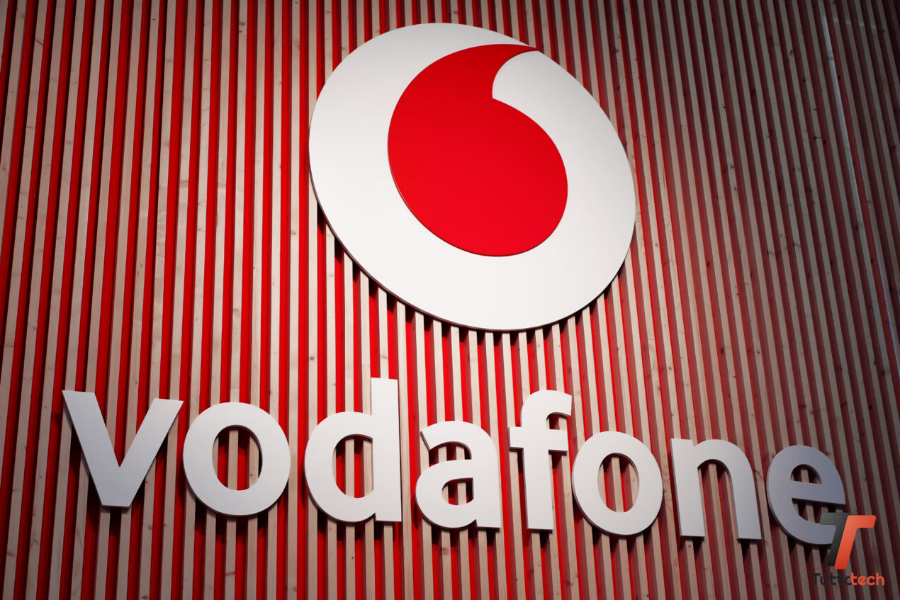 Nuovi rincari da Vodafone: fino a 13 euro al mese in più, ma solo per pochi