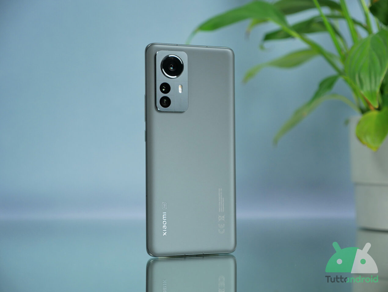 Recensione Xiaomi 12 Pro: sorprende, sale in vetta ma col solito fardello