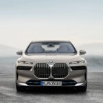 La Serie reale si fa elettrica e ricca di tecnologia: date il benvenuto a BMW i7 3