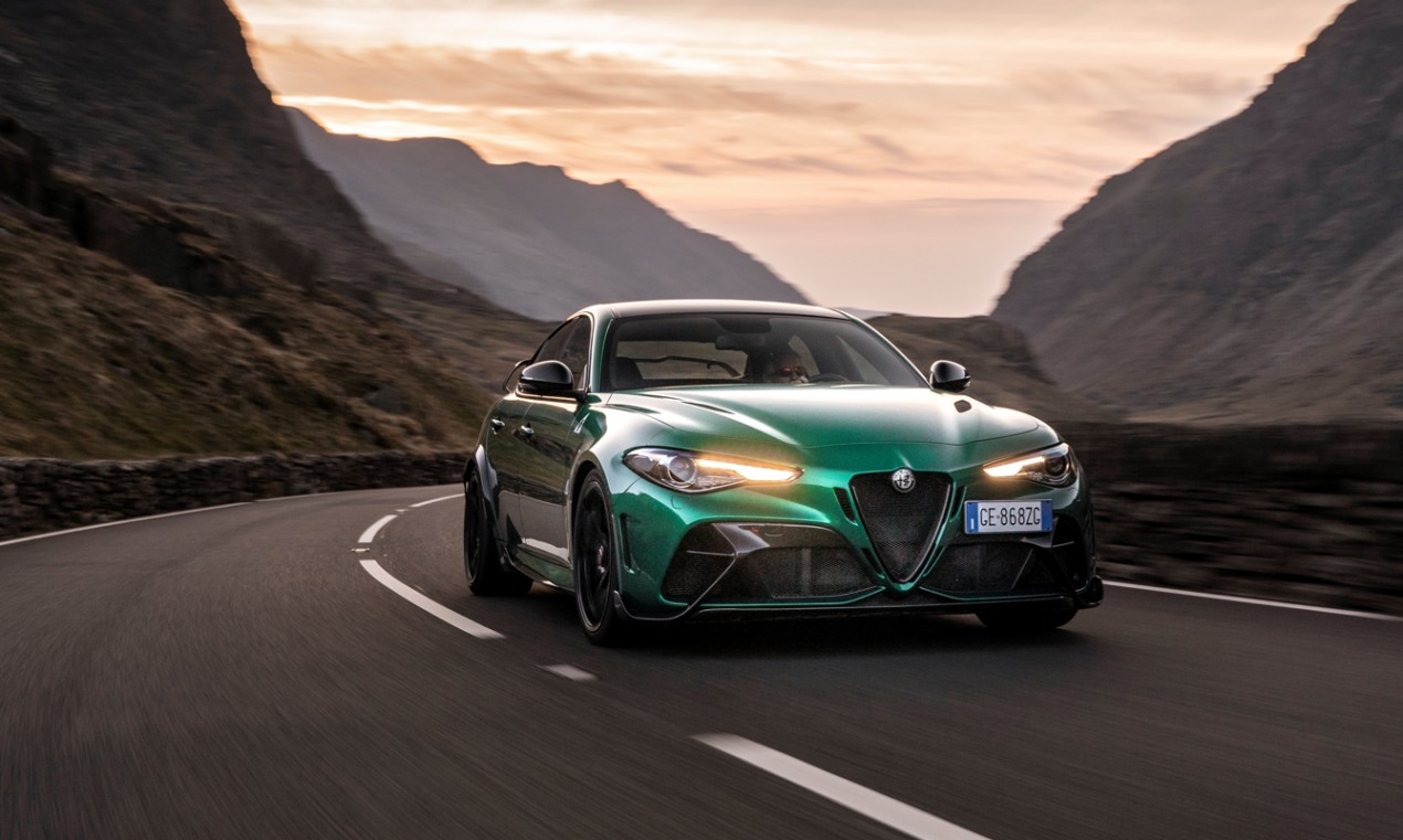 Anche la nuova Alfa Romeo Giulia sarà completamente elettrica