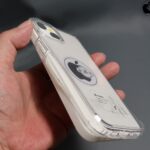 Fronte e retro degli iPhone 14 svelati da mockup e pannelli in vetro 3