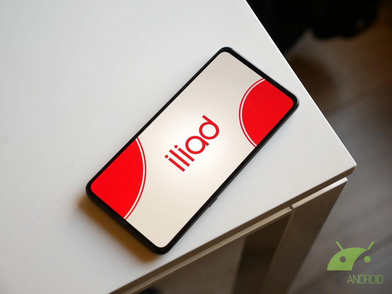 Dopo il no di Vodafone, Iliad starebbe puntando sulla divisione Consumer di TIM