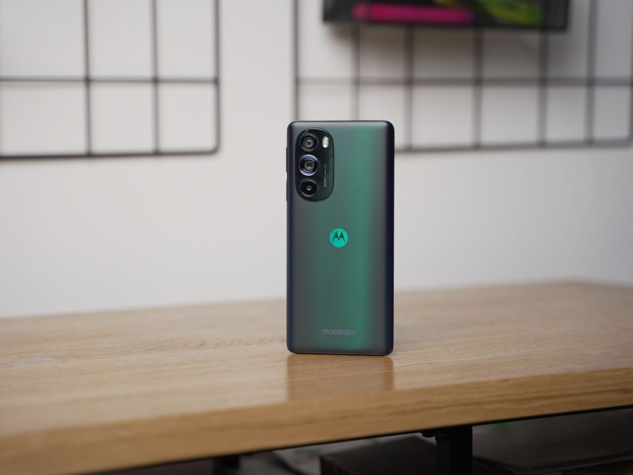 Recensione Motorola Edge 30 Pro: la casa alata ha fatto centro sulla fascia alta