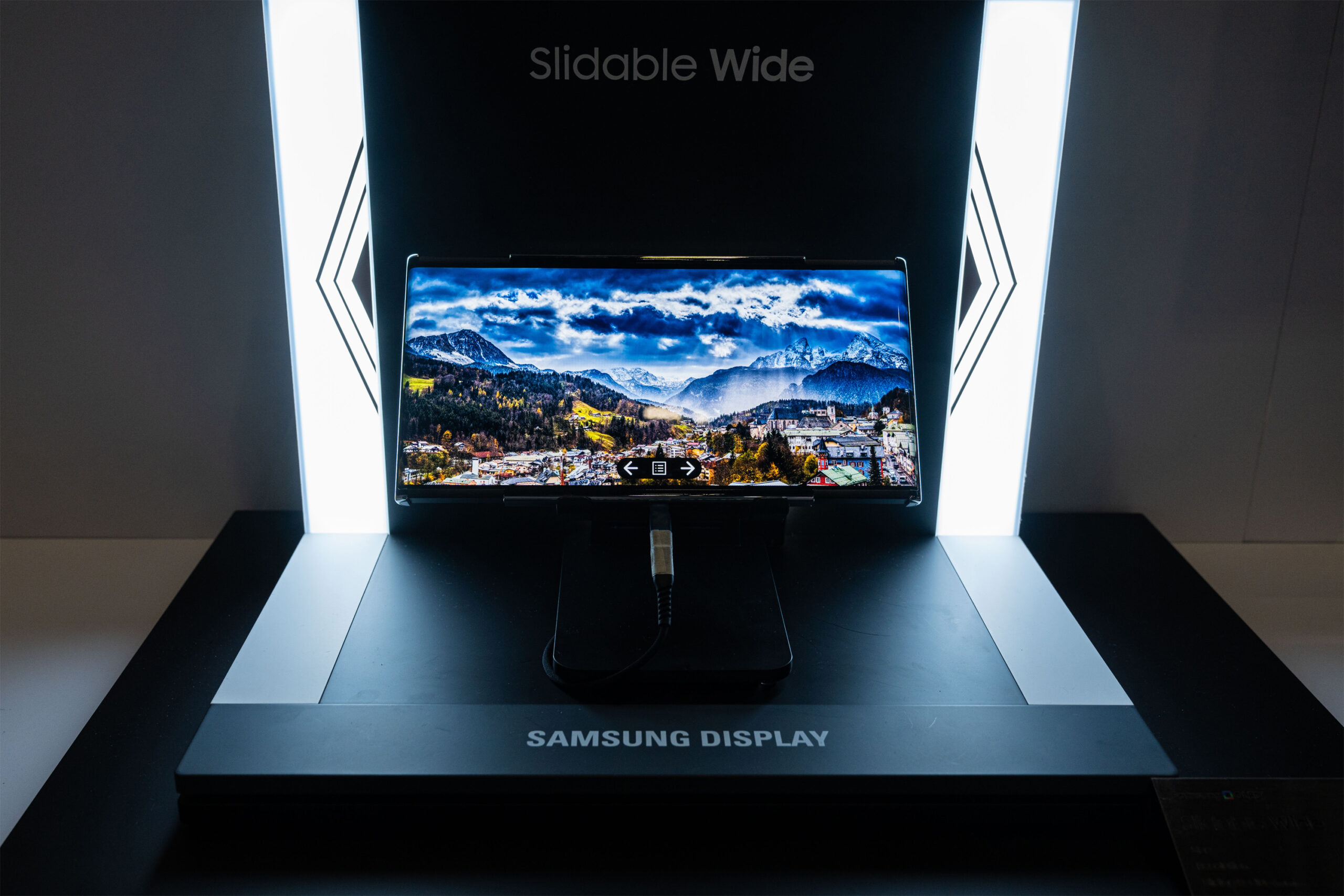 Samsung Slidable Wide OLED estendibile