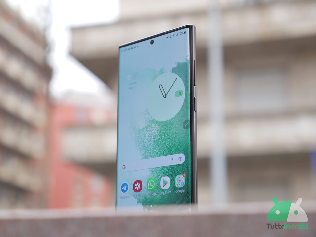 Samsung Galaxy S22 Ultra da 256GB col 35% di sconto, occasione imperdibile