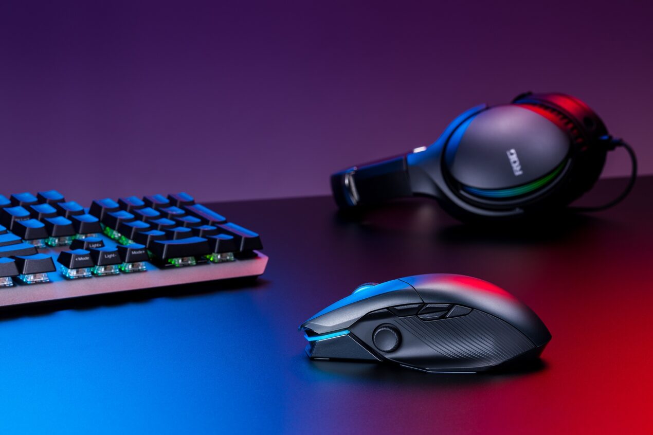 ASUS ROG Chakram X è il primo mouse da gaming con sensore AimPoint