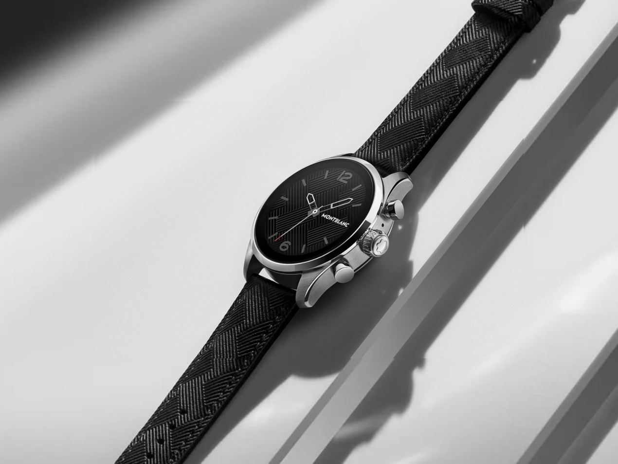 Montblanc Summit 3 sarà il primo smartwatch non Samsung con Wear OS 3