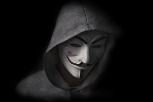 Anonymous dichiara guerra al fondatore di Terra, per far luce sul crac 1